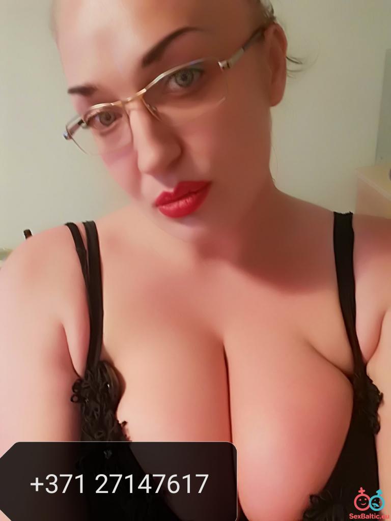 Lady for XXX